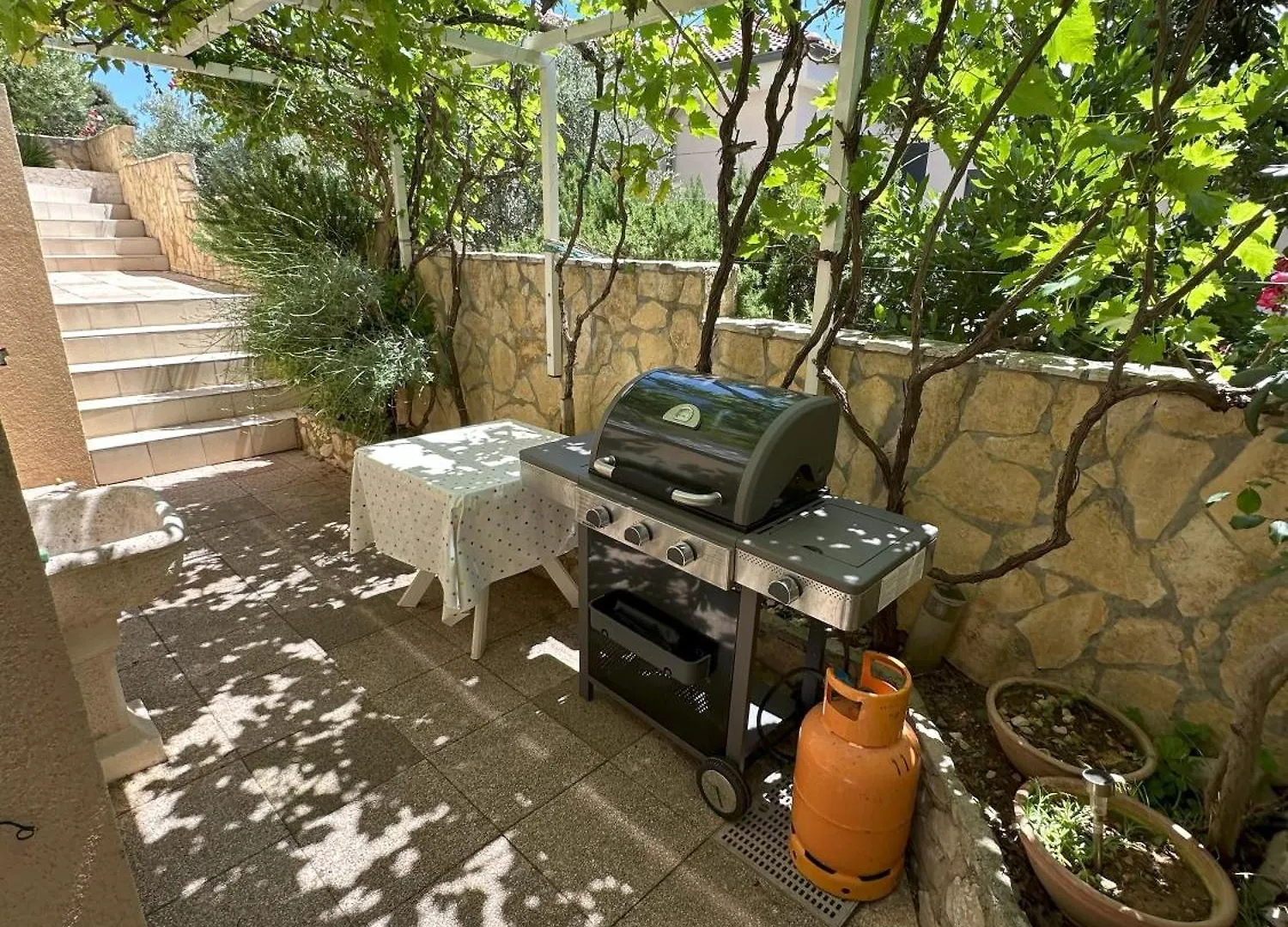 아파트 Apartman Oaza - 140M From The Sea, Big Terrace & Garage 만드레 크로아티아